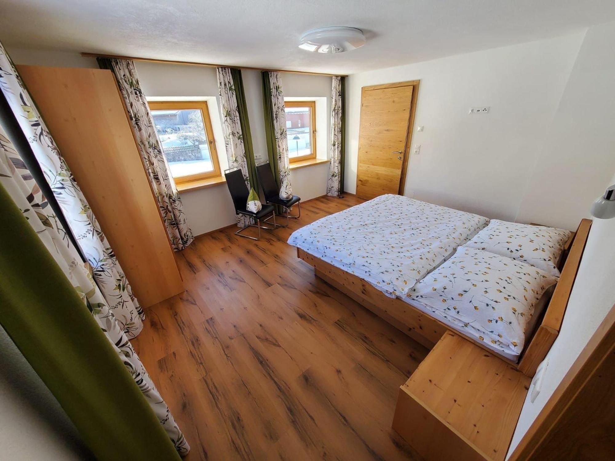 Rosa'S Ferienhaus Ferienwohnung Rote Flueh Grän エクステリア 写真